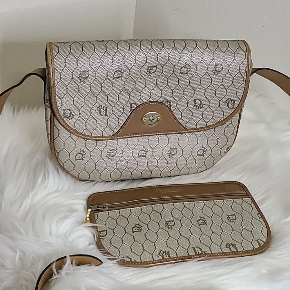💯Authentic Christian Dior Crossbody Bag🍀 - Picture 7 of 17